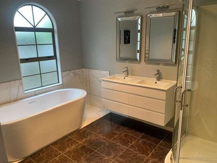 11 Shelter Grove Frankleigh Park_14