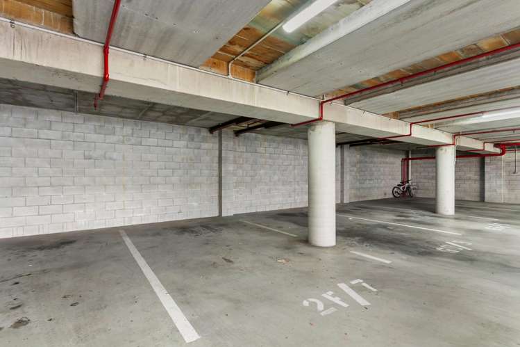 2f/5 Charlotte Street Eden Terrace_8