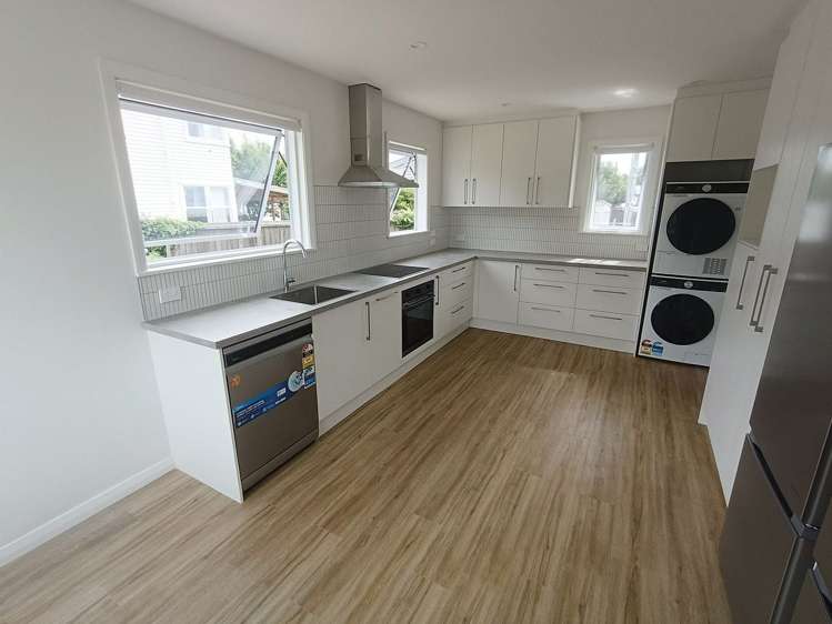 8 Lyall Place Bryndwr_1