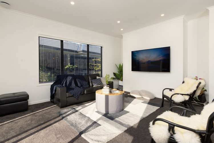 34 Kahuparere Crescent Pyes Pa_11