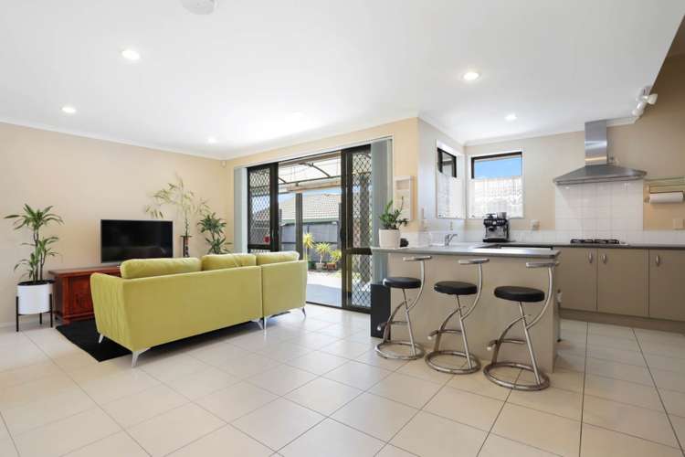 14 Natasha Lane Henderson_6