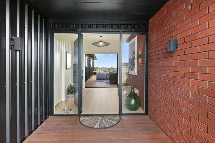 1506 Egmont Road Egmont Village_15