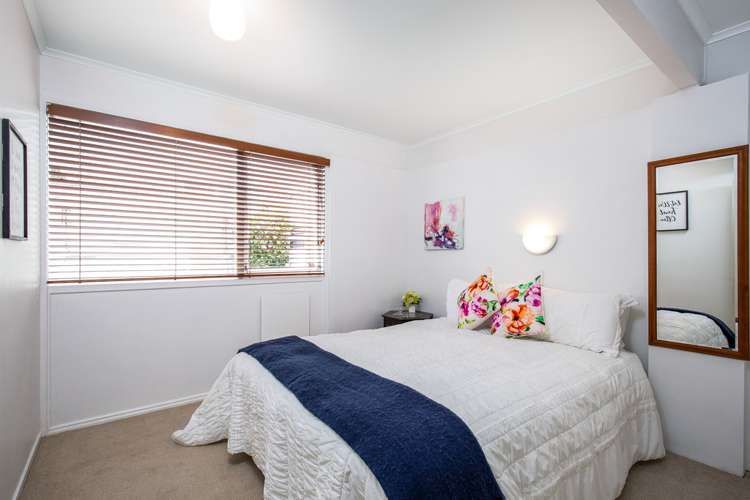 1/18 Holdaway Avenue Northcote_14