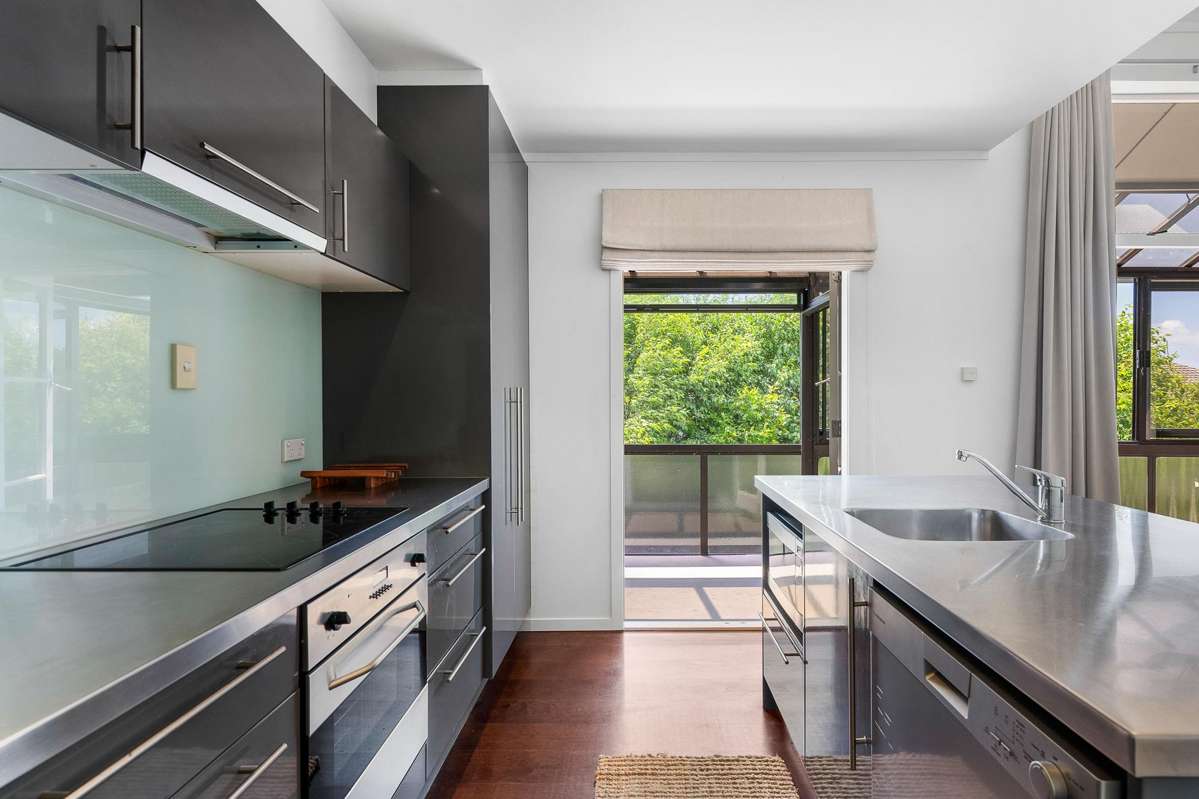 2/38 Challenger Street_1