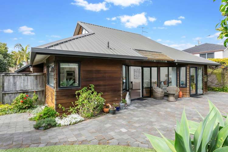 1a Dunkerron Avenue Epsom_15