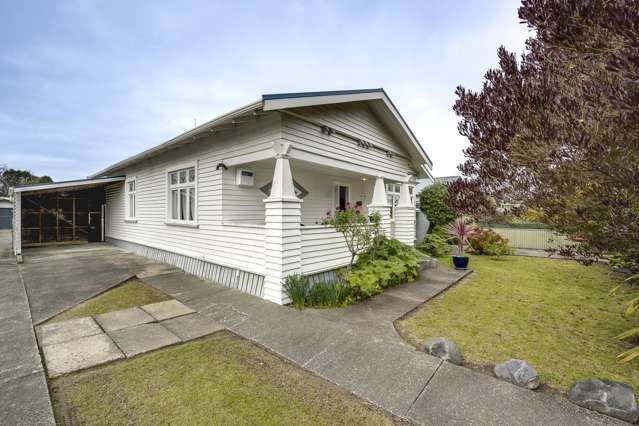 City central; three bedrooms, dual restrooms