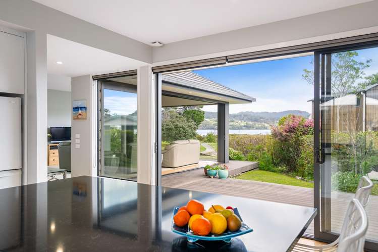 19 Ajax Head Pauanui_5