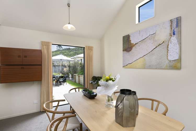 2 Samuel Parnell Road Karori_4