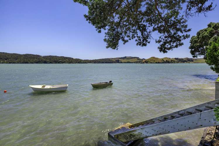 64 Wallis Street Raglan_10