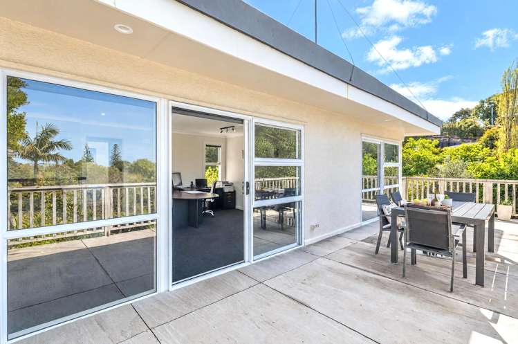 16 Montgomery Crescent Cockle Bay_24