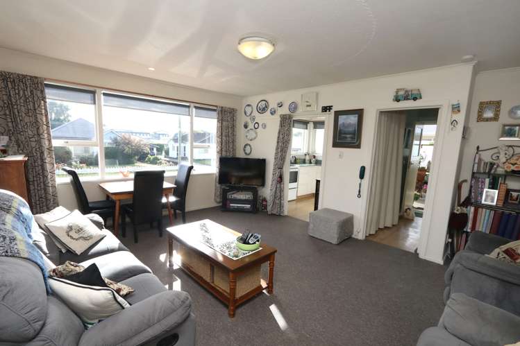 5/42 Aitken Street Ashburton_5