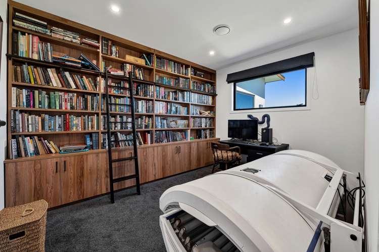 135A Brecon Road Stratford_10