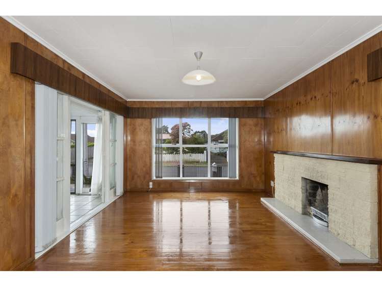 22 Wroughton Crescent Otara_6