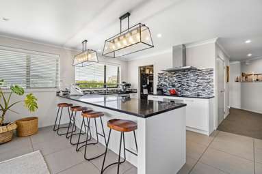 15 Mike Smith Drive_4