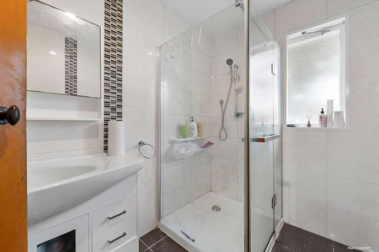 42 Russell Road Manurewa_4