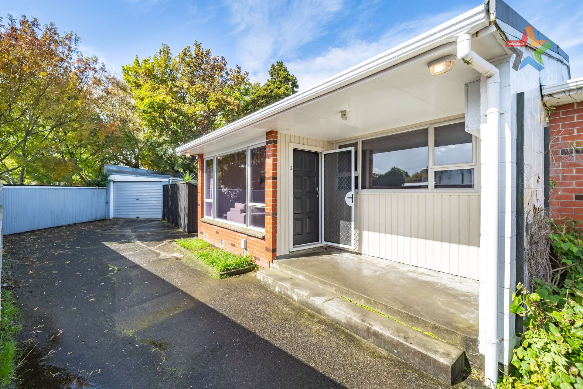 5 Amberley Grove Lower Hutt_0