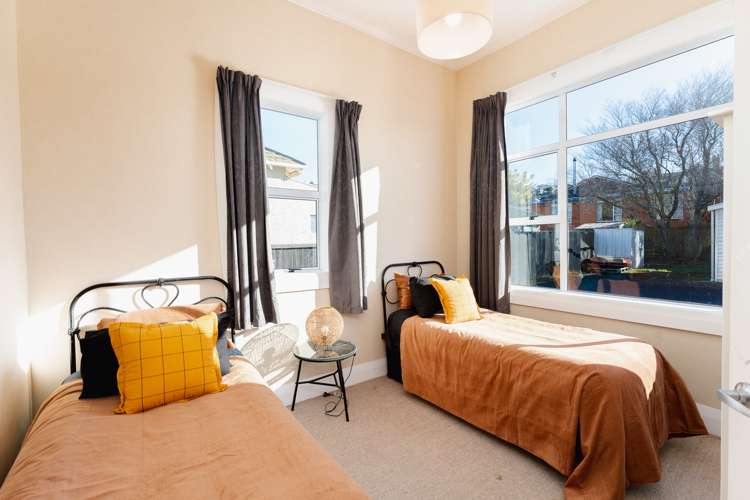 17 Coughtrey Street Saint Clair_16