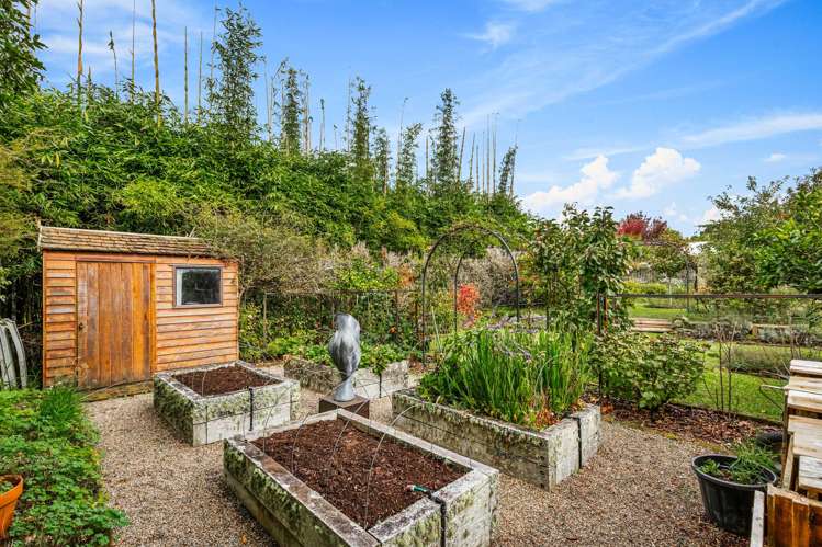 7 Denehurst Drive Waimauku_47