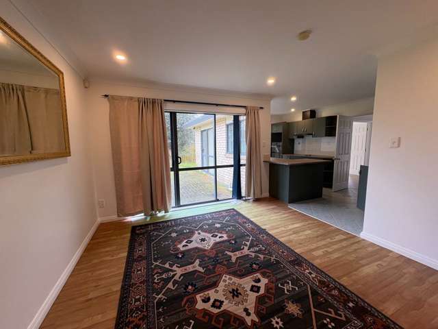 37 Broadhurst Road Flat Bush_3