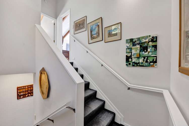 6 Mayfair Place Westown_14