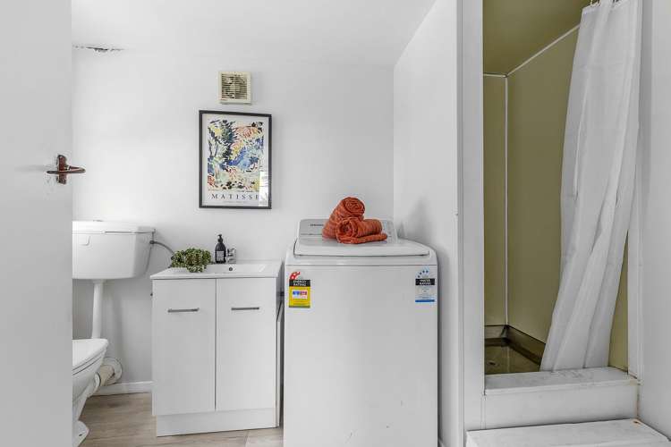 187 Buckley Road Southgate_22