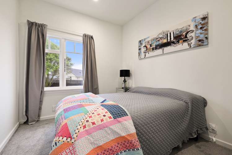 171 Breezes Road Aranui_12