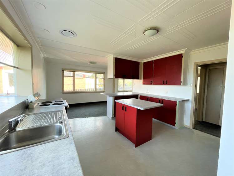 261 Clyde Street Balclutha_9