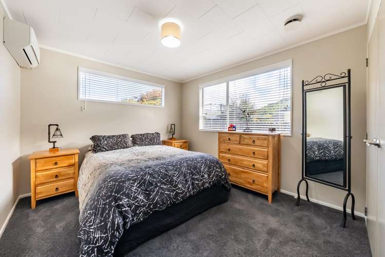 19 Denver Grove Totara Park_14