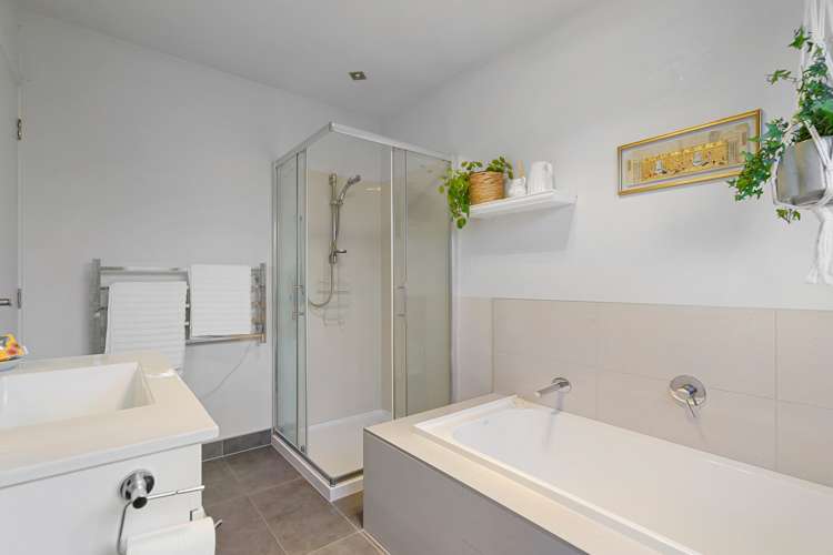 28 Alpers Ridge Leamington_14