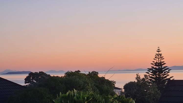 81 Renown Road Raumati South_18