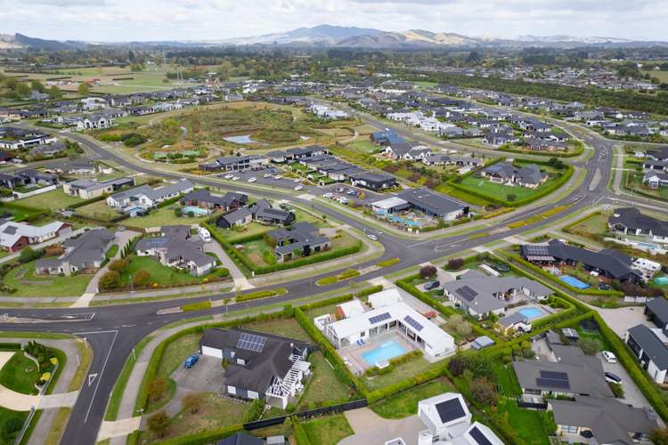 77 Alan Livingston Drive Cambridge_44