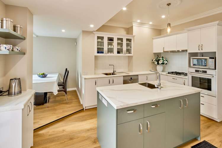 15 Penrose Street Woburn_10