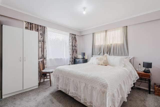 44 Garden Heights Avenue Glenview_1