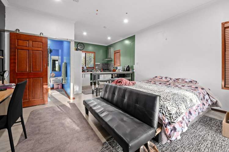 331 Athlone Drive Cambridge_13