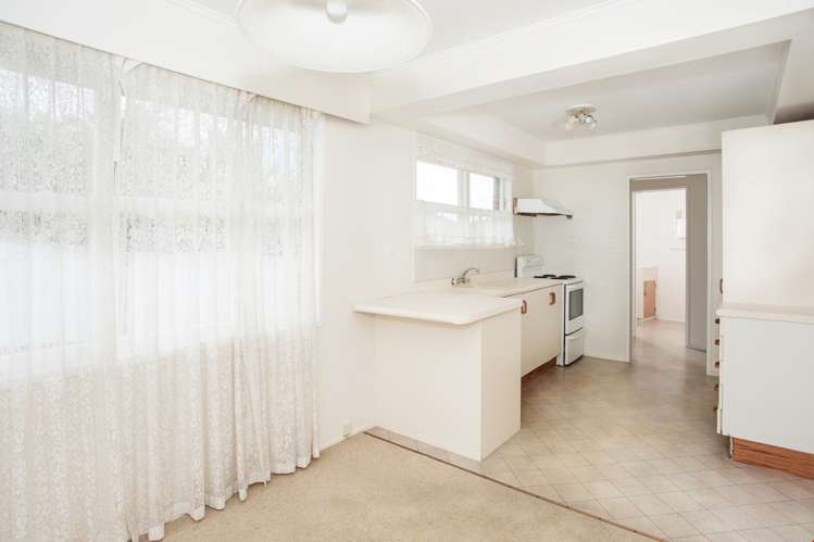 11a Geneva Place Blockhouse Bay_10