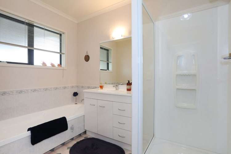 92 Warwick Street Feilding_12