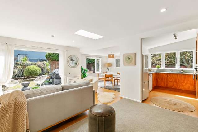 174 Queens Drive Lyall Bay_2