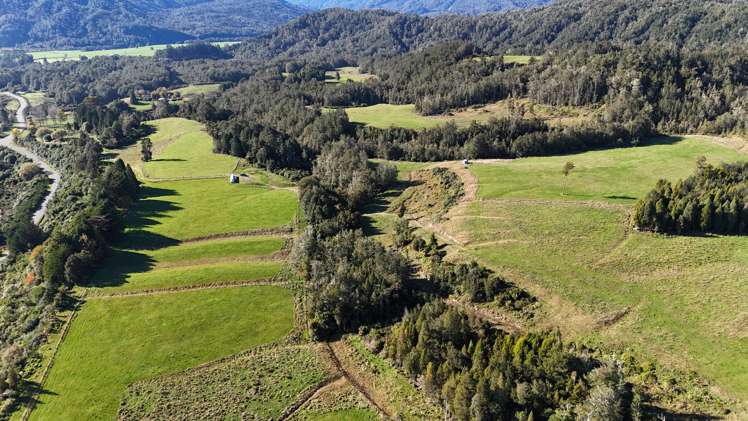 850 Browns Creek Road Inangahua_17