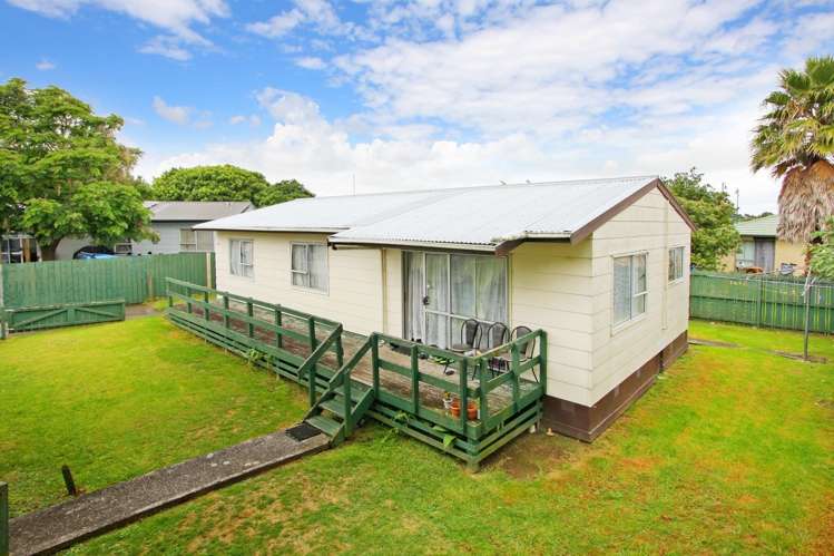 2/11 Justamere Place Manurewa_2