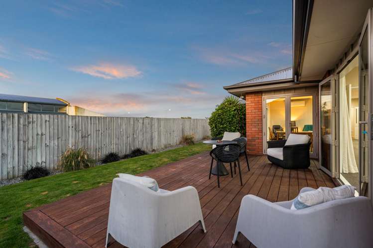 9 St Peters Close Woolston_17