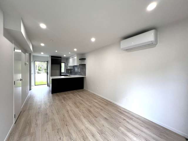 5/16 Reynella Drive Massey_2