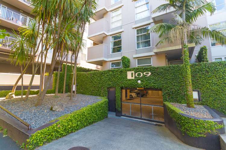2a/109 Vincent Street Auckland Central_0