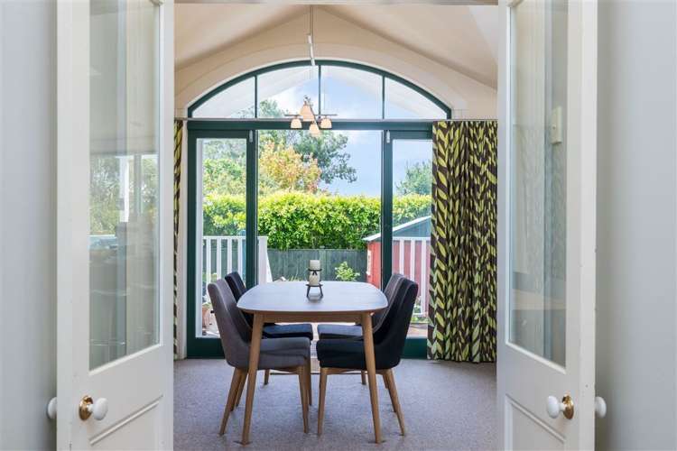 24 Mozeley Avenue Devonport_5