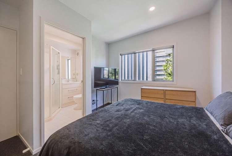 2/21 Hunters Park Drive_4