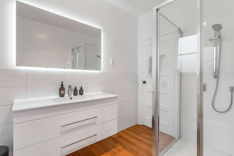 15 Rukutai Street Orakei_18