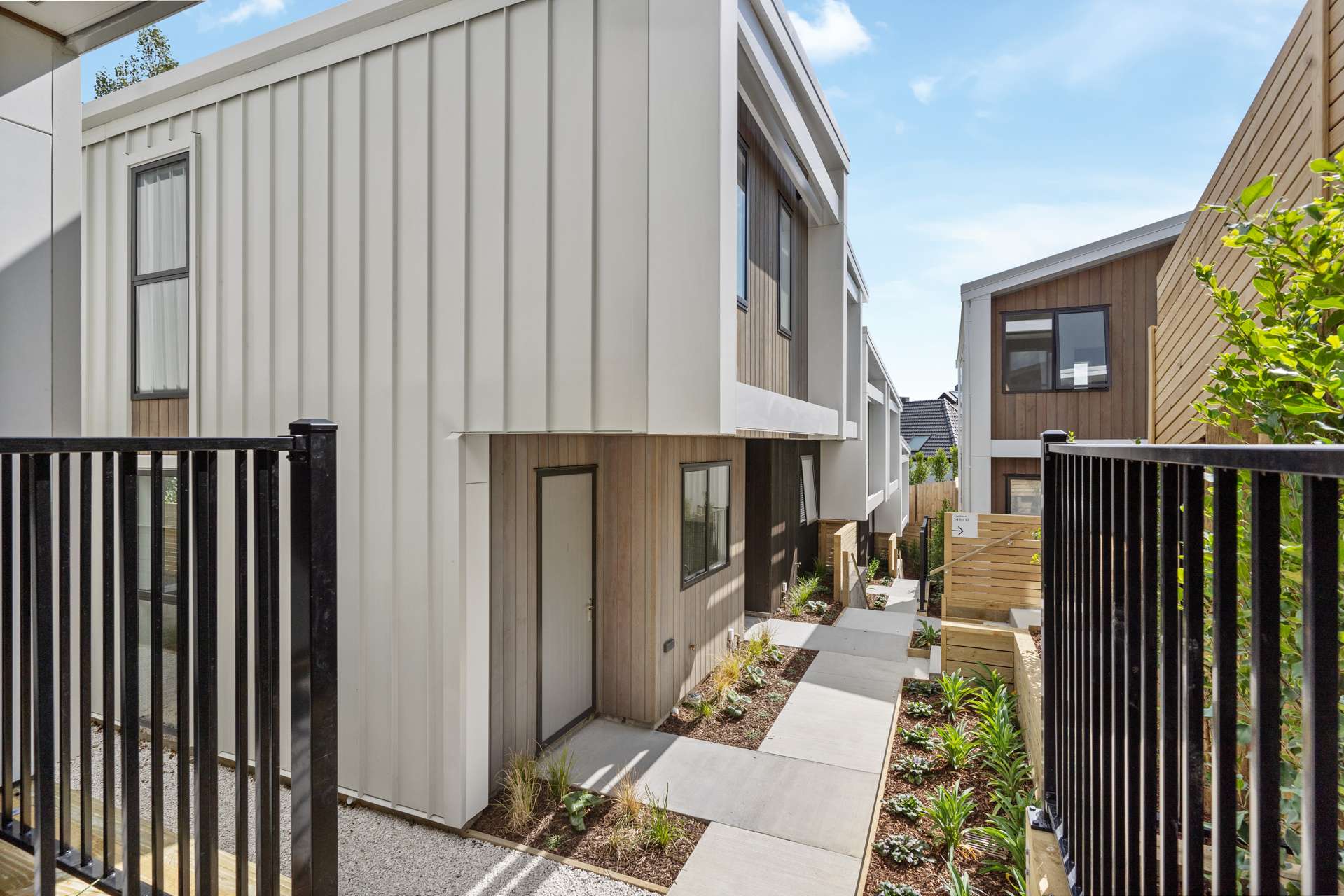 8/78 Orakei Road Remuera_0