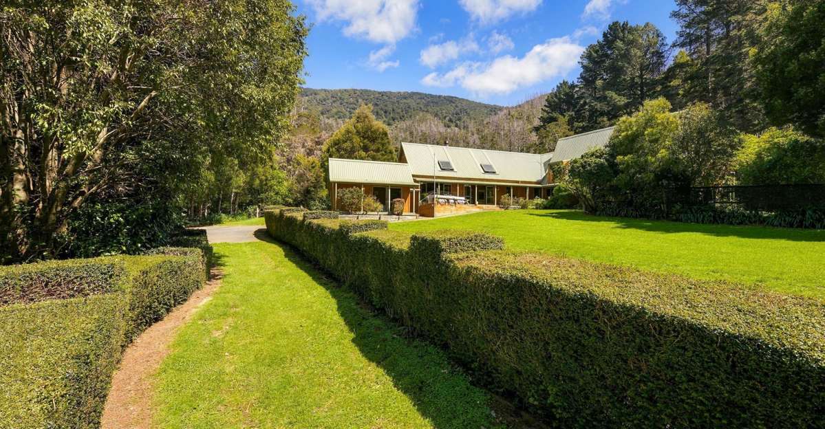 240 Maraetai Bay_0