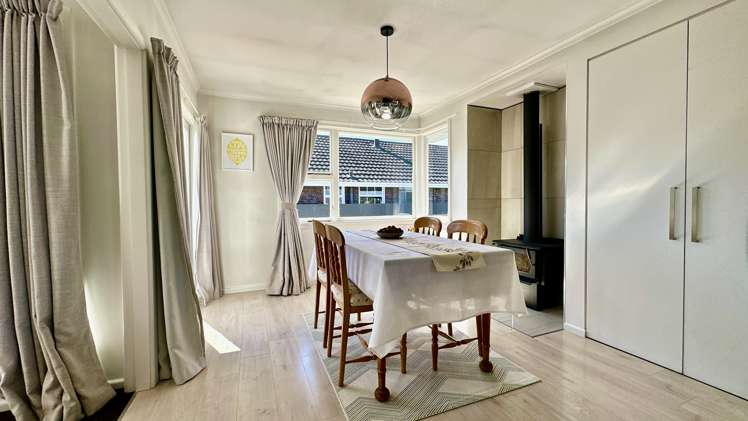 8 Queens Drive Allenton_7