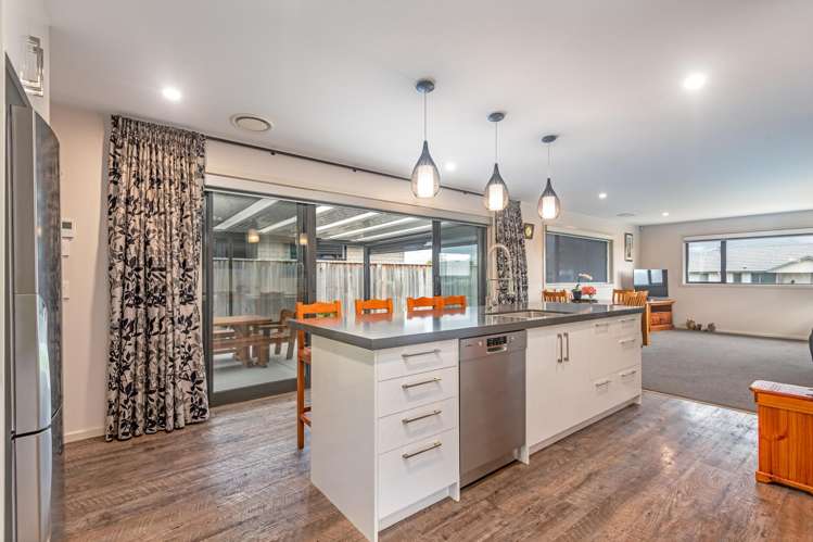 42 Nancy Avenue Feilding_3