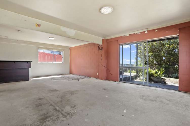 2/83b Glengarry Road Glen Eden_12